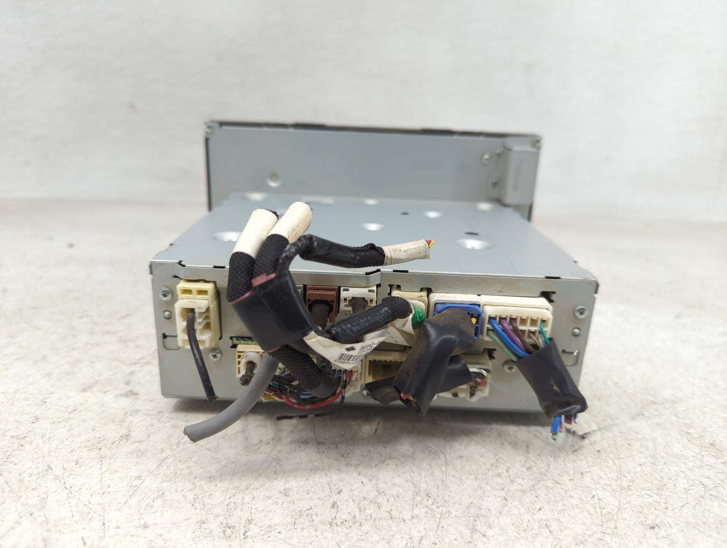 2015 Toyota Tacoma Radio AM FM Cd Player Receiver Replacement P/N:86100-04121 Fits OEM Used Auto Parts - Oemusedautoparts1.c