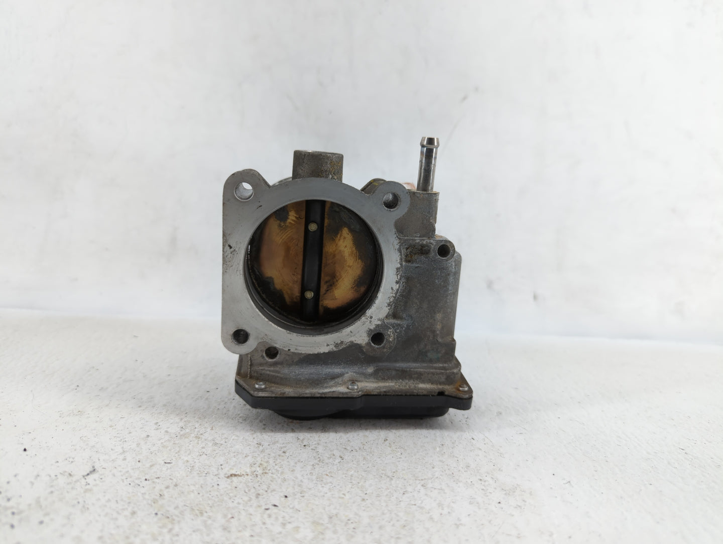 2005-2015 Toyota Tacoma Throttle Body P/N:22030-0P010 22030-31010 Fits OEM Used Auto Parts - Oemusedautoparts1.com