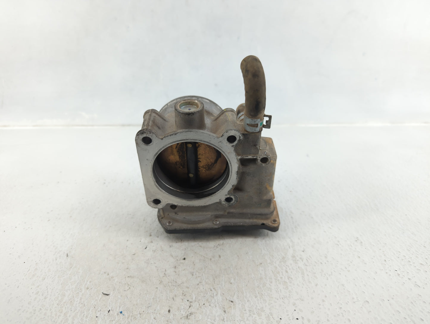 2005-2015 Toyota Tacoma Throttle Body P/N:IS19 0941 22030-0P10 Fits OEM Used Auto Parts - Oemusedautoparts1.com