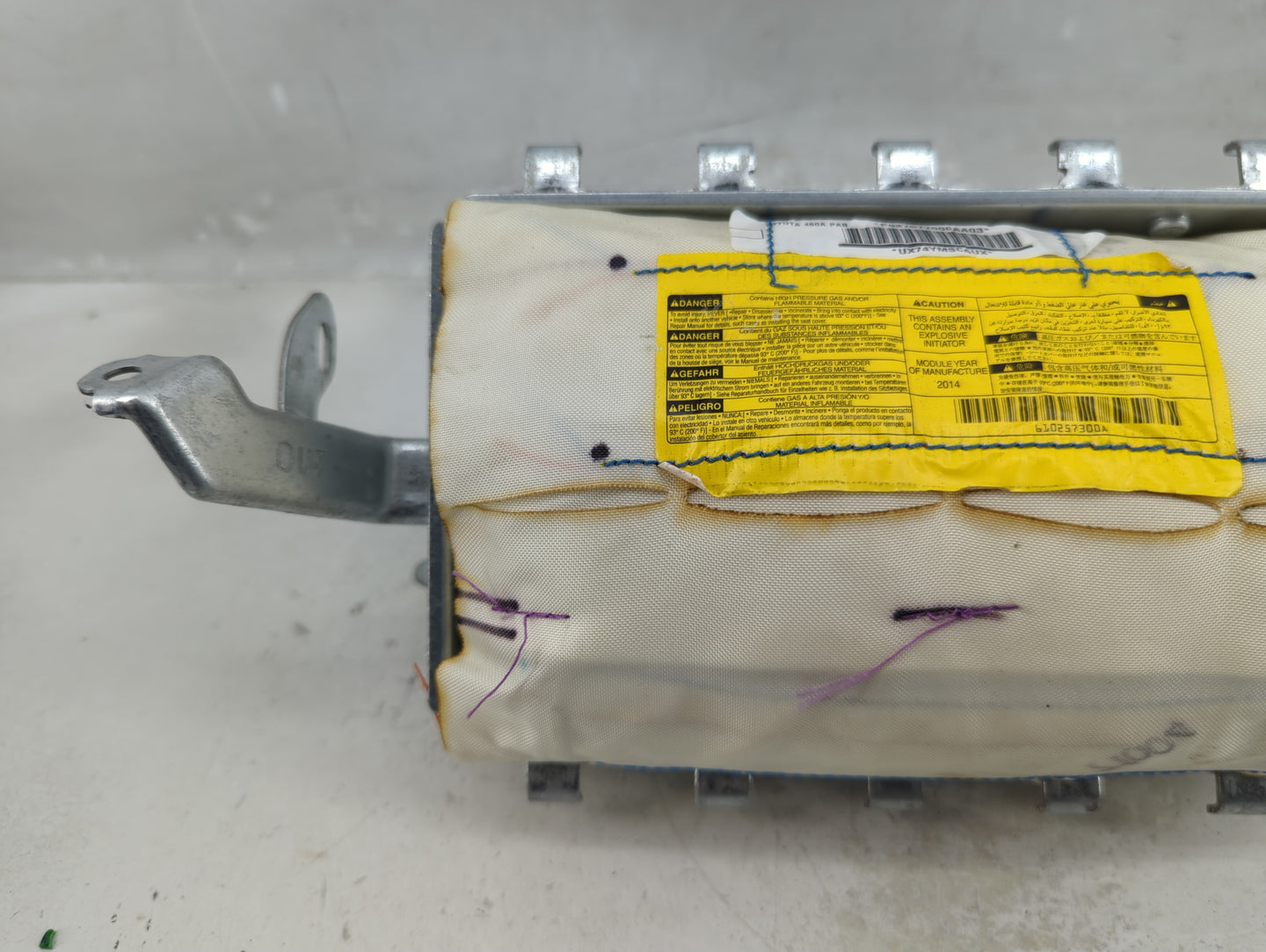 2010-2021 Toyota Tundra Air Bag Passenger Right Dashboard OEM P/N:73960-0C031 Fits OEM Used Auto Parts - Oemusedautoparts1.c