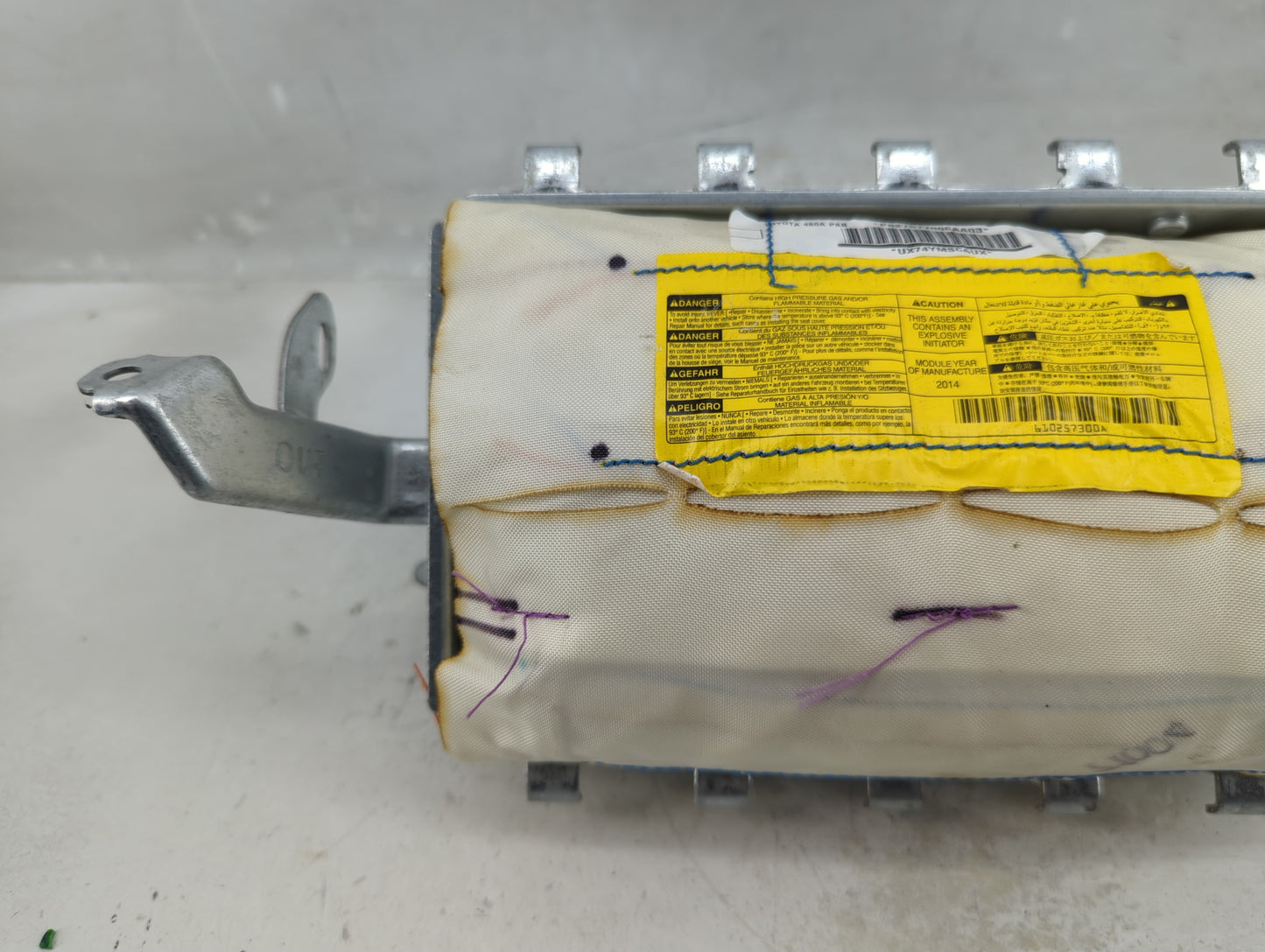 2010-2021 Toyota Tundra Air Bag Passenger Right Dashboard OEM P/N:73960-0C031 Fits OEM Used Auto Parts - Oemusedautoparts1.c