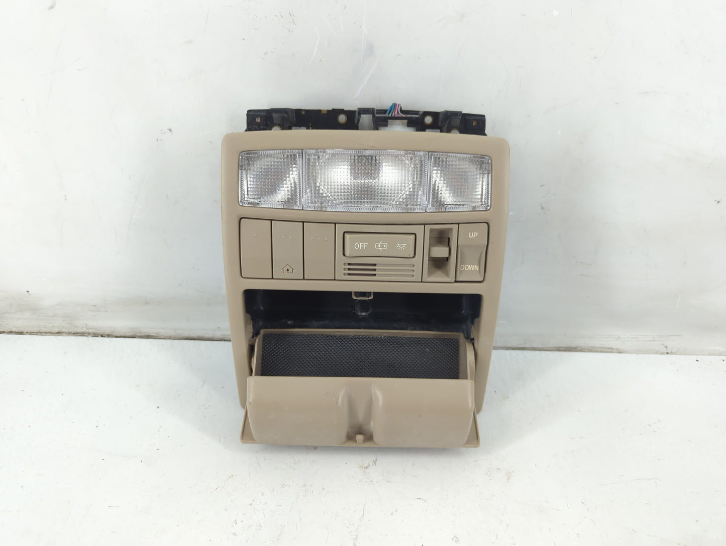 2015 Toyota Venza Overhead Roof Console - Oemusedautoparts1.com