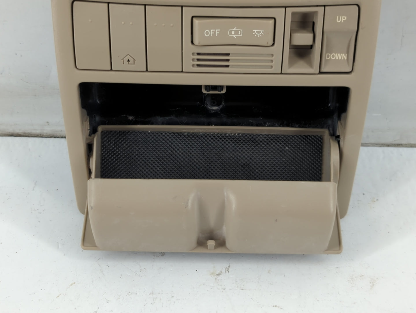 2015 Toyota Venza Overhead Roof Console - Oemusedautoparts1.com