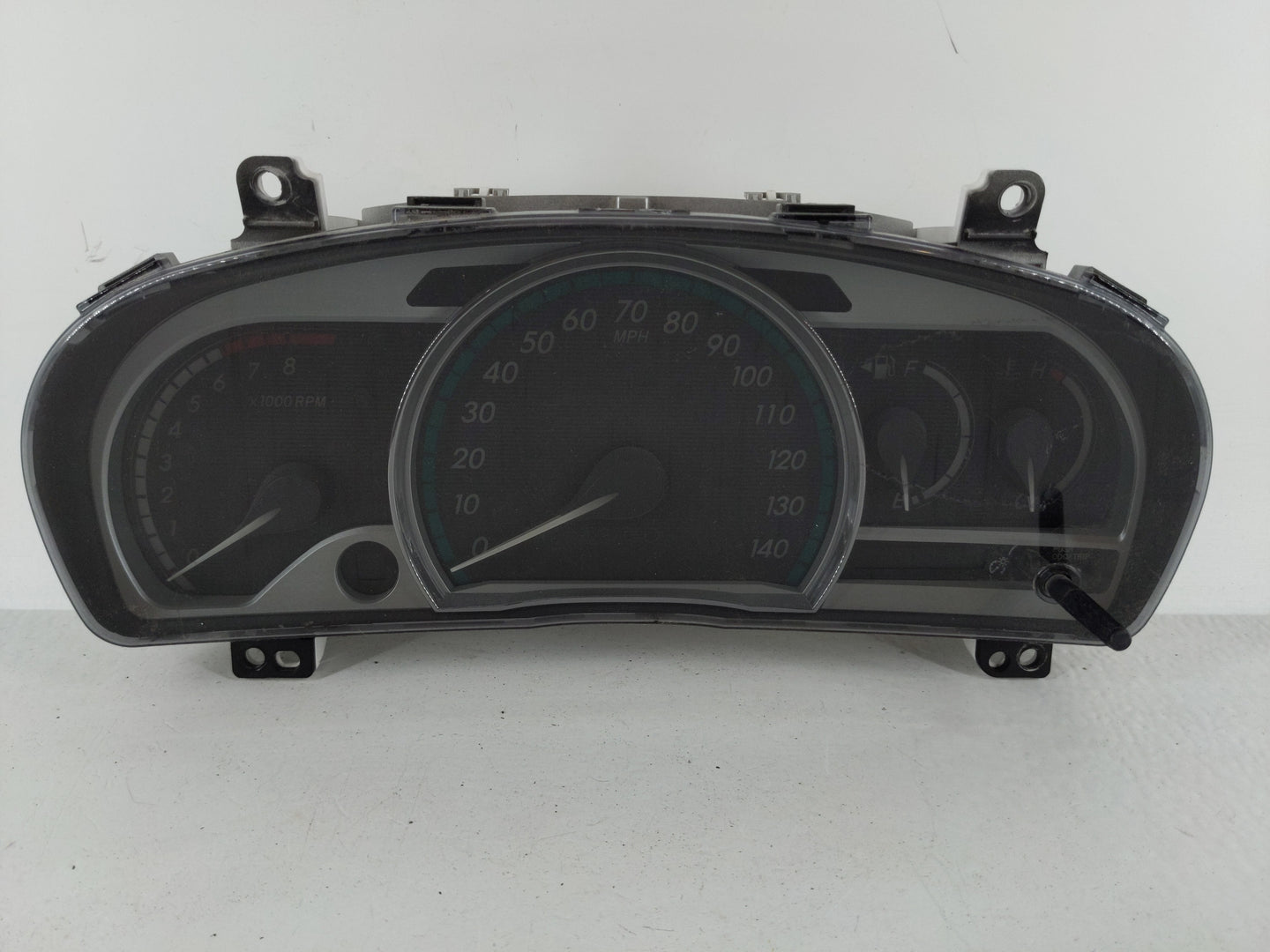 2013-2015 Toyota Venza Instrument Cluster Speedometer Gauges P/N:83800-0t151 Fits Fits 2013 2014 2015 OEM Used Auto Parts - 