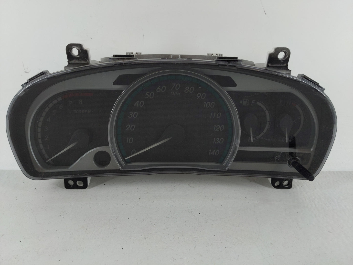 2013-2015 Toyota Venza Instrument Cluster Speedometer Gauges P/N:83800-0t151 Fits Fits 2013 2014 2015 OEM Used Auto Parts - 