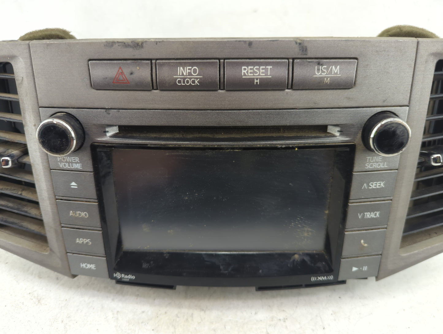 2015-2016 Toyota Venza Radio AM FM Cd Player Receiver Replacement P/N:86140-0T130 CV-VS84E1*X Fits Fits 2015 2016 OEM Used A