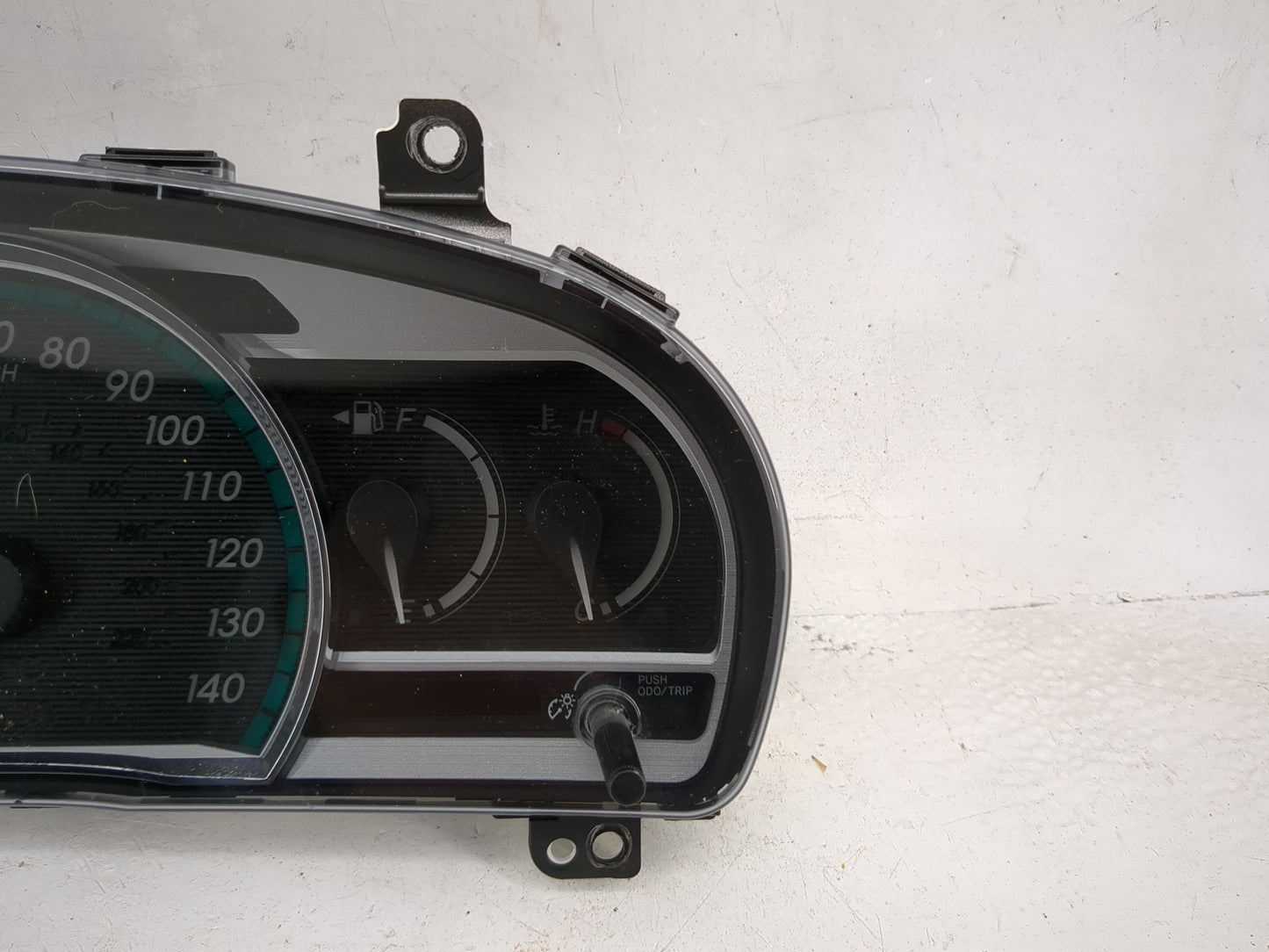 2013-2015 Toyota Venza Instrument Cluster Speedometer Gauges P/N:83800-0T131-00 TN257490-2662 Miles: Fits Fits 2013 2014 201