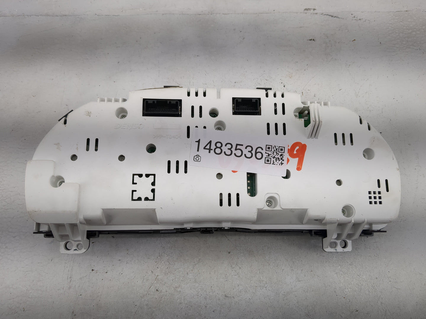 2013-2015 Toyota Venza Instrument Cluster Speedometer Gauges P/N:83800-0T131-00 TN257490-2662 Miles: Fits Fits 2013 2014 201