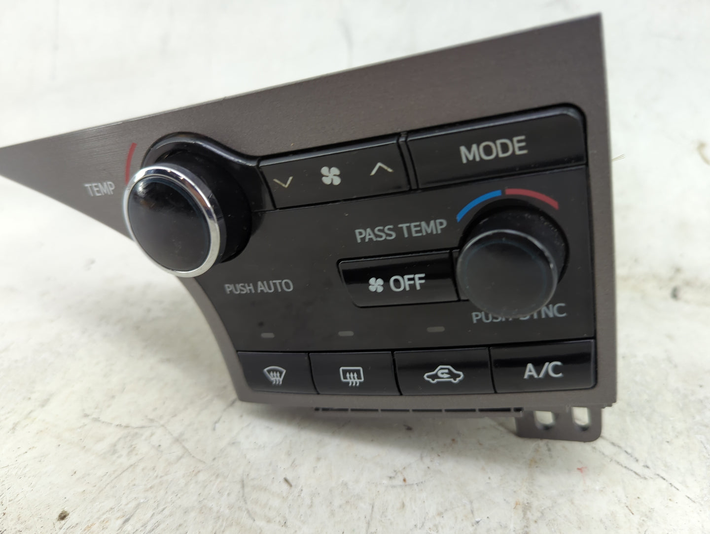 2013-2016 Toyota Venza Climate Control Module Temperature AC/Heater Replacement P/N:55900-0T040 MX146570-7930 Fits OEM Used 