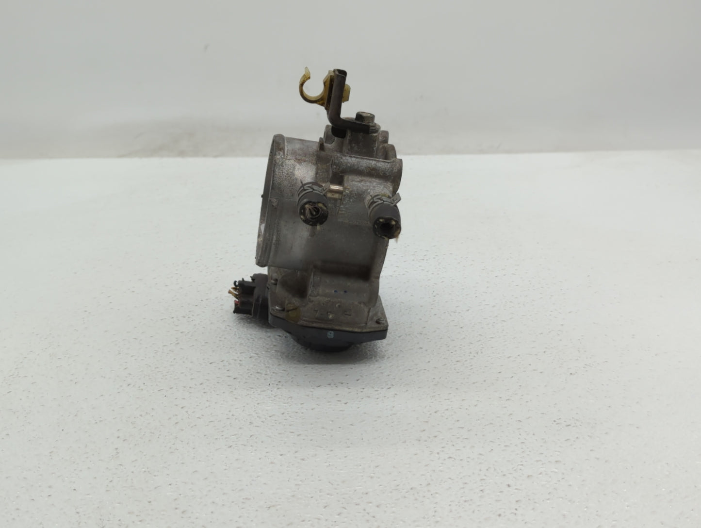 2009-2016 Toyota Venza Throttle Body P/N:22030-36010 22030-0V010 Fits Fits 2009 2010 2011 2012 2013 2014 2015 2016 2017 2018
