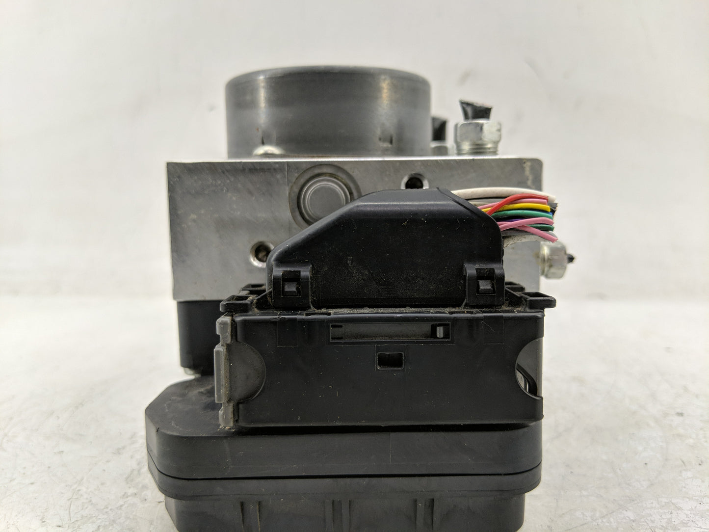 2015 Toyota Yaris ABS Pump Control Module Replacement Fits OEM Used Auto Parts - Oemusedautoparts1.com