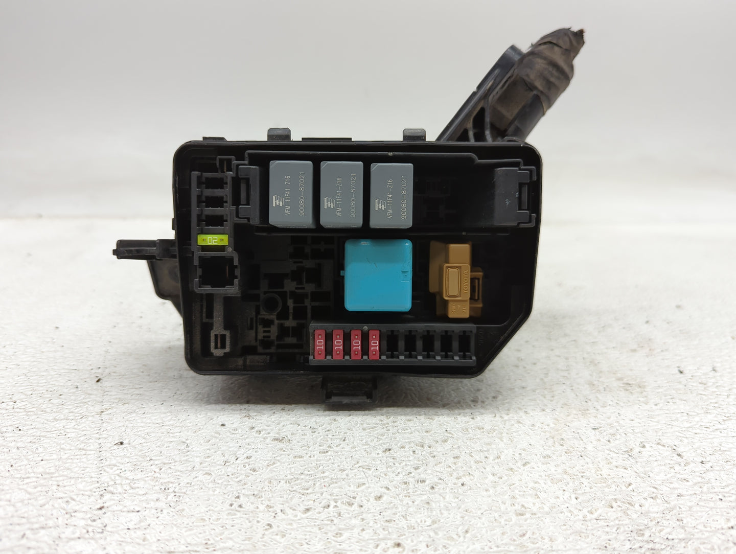 2012-2019 Toyota Yaris Fusebox Fuse Box Panel Relay Module P/N:82662-0D321 Fits Fits 2012 2013 2014 2015 2016 2017 2018 2019