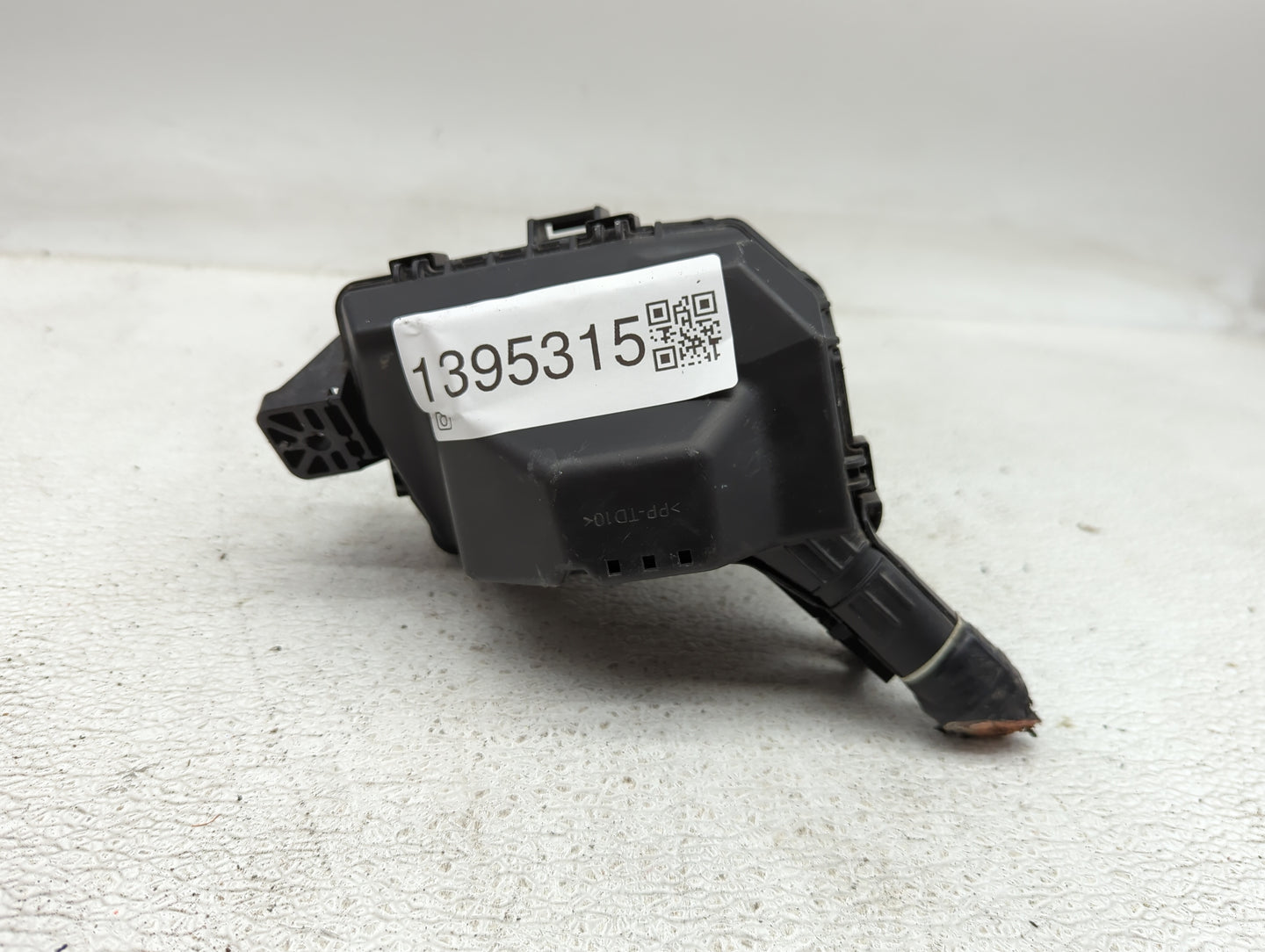 2012-2019 Toyota Yaris Fusebox Fuse Box Panel Relay Module P/N:82662-0D321 Fits Fits 2012 2013 2014 2015 2016 2017 2018 2019