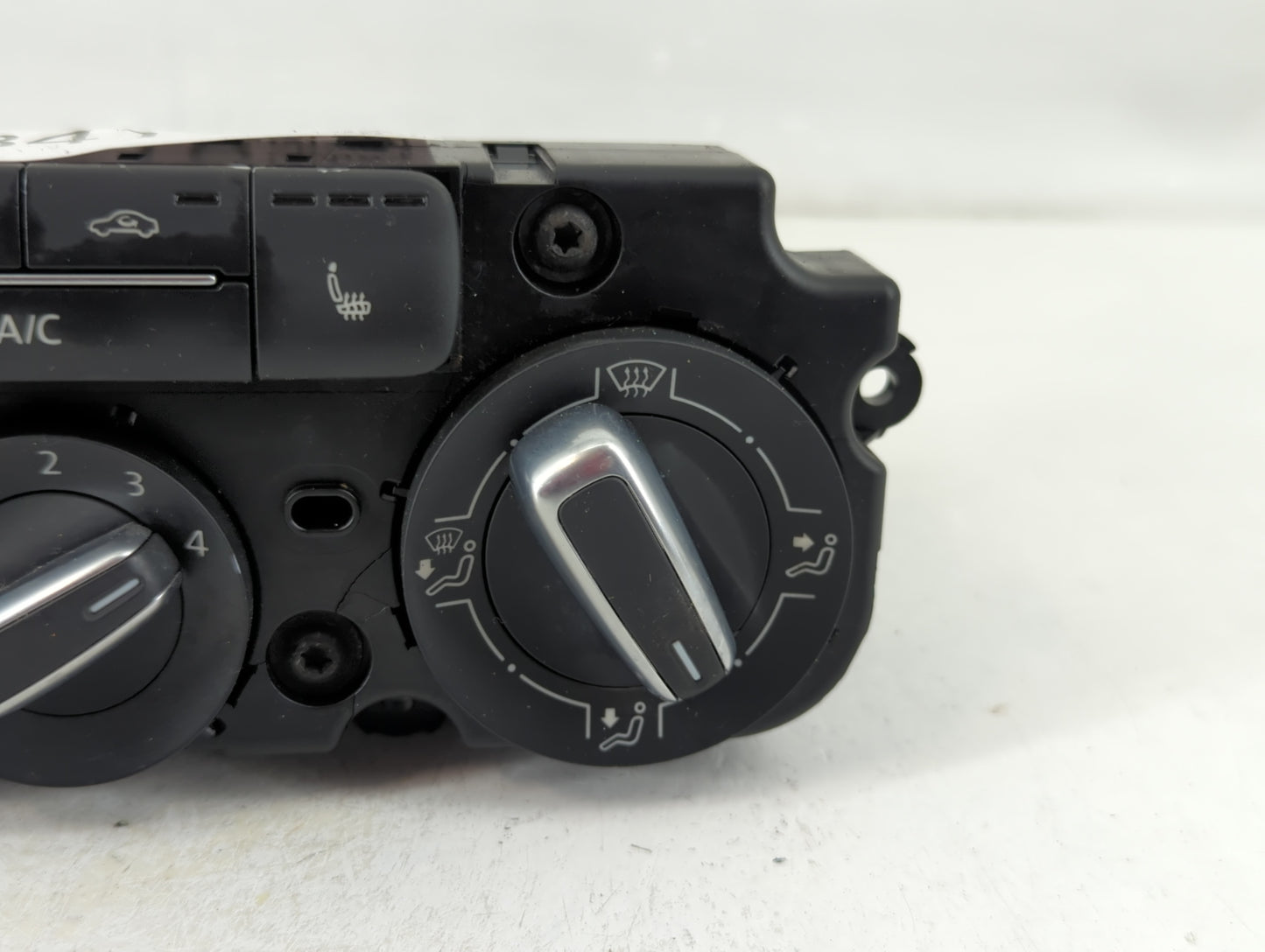 2012-2016 Volkswagen Beetle Climate Control Module Temperature AC/Heater Replacement P/N:90151-908 Fits OEM Used Auto Parts 
