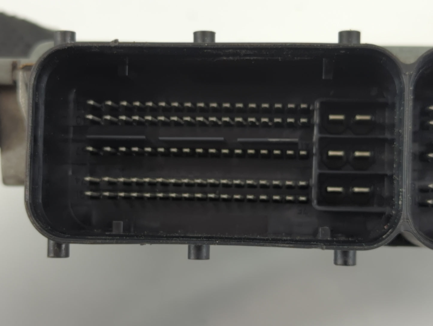 2015 Volkswagen Beetle PCM Engine Control Computer ECU ECM PCU OEM P/N:06K 907 425 C Fits OEM Used Auto Parts - Oemusedautop