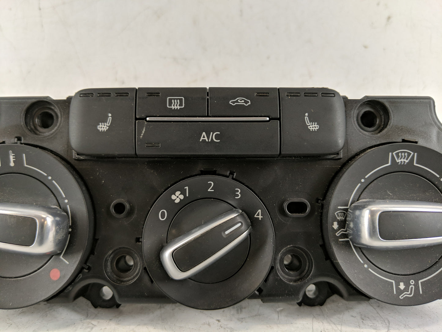 2012-2016 Volkswagen Beetle Climate Control Module Temperature AC/Heater Replacement P/N:90151-908 Fits OEM Used Auto Parts 