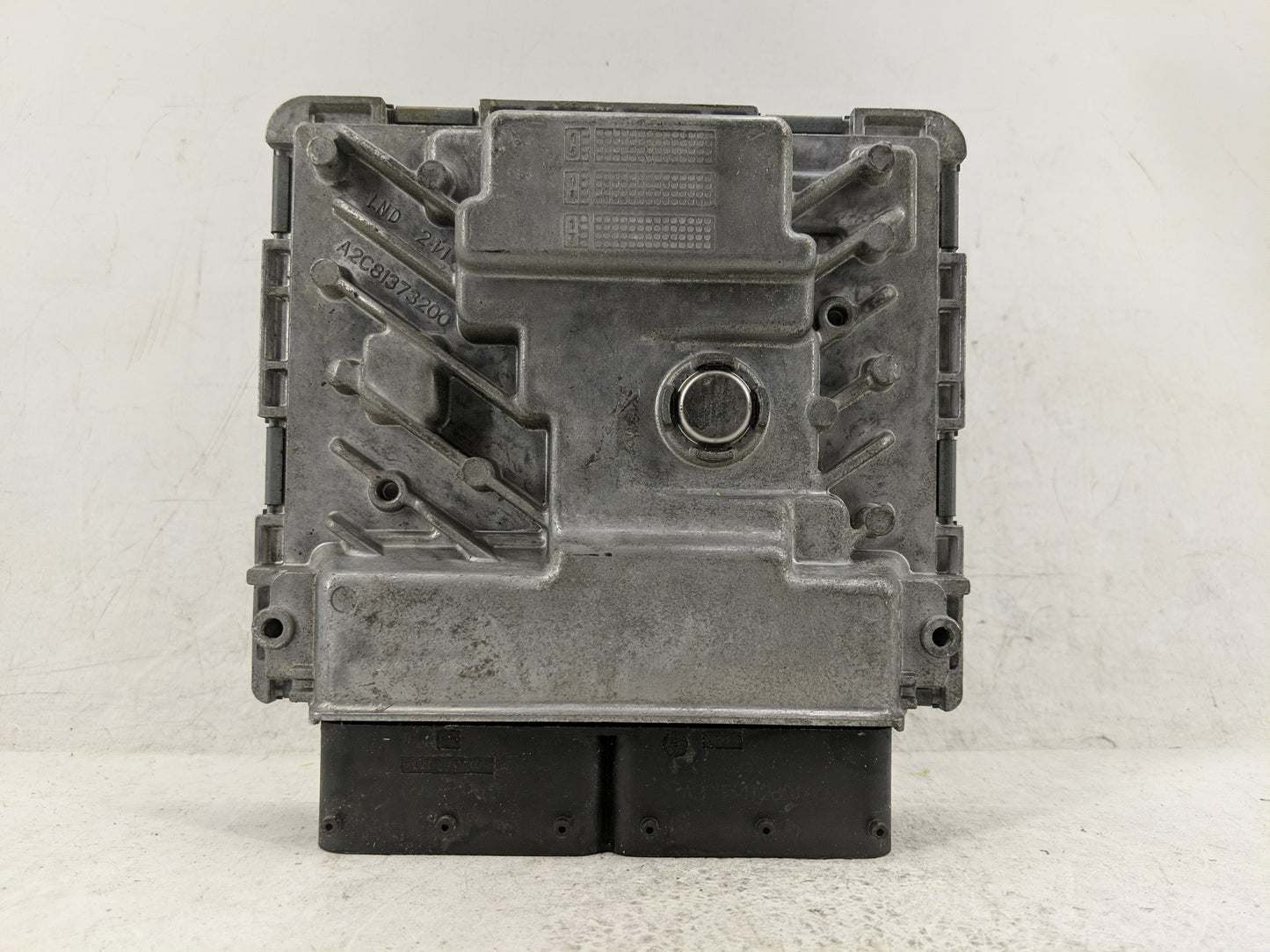 2015 Volkswagen Beetle PCM Engine Control Computer ECU ECM PCU OEM P/N:06K 907 425 C Fits Fits 2016 2017 OEM Used Auto Parts