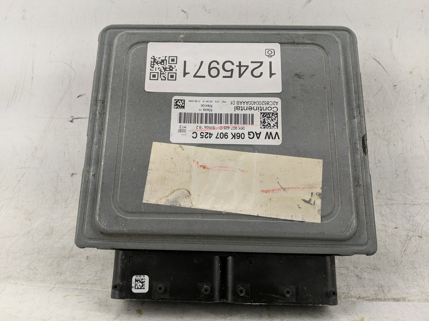 2015 Volkswagen Beetle PCM Engine Control Computer ECU ECM PCU OEM P/N:06K 907 425 C Fits Fits 2016 2017 OEM Used Auto Parts