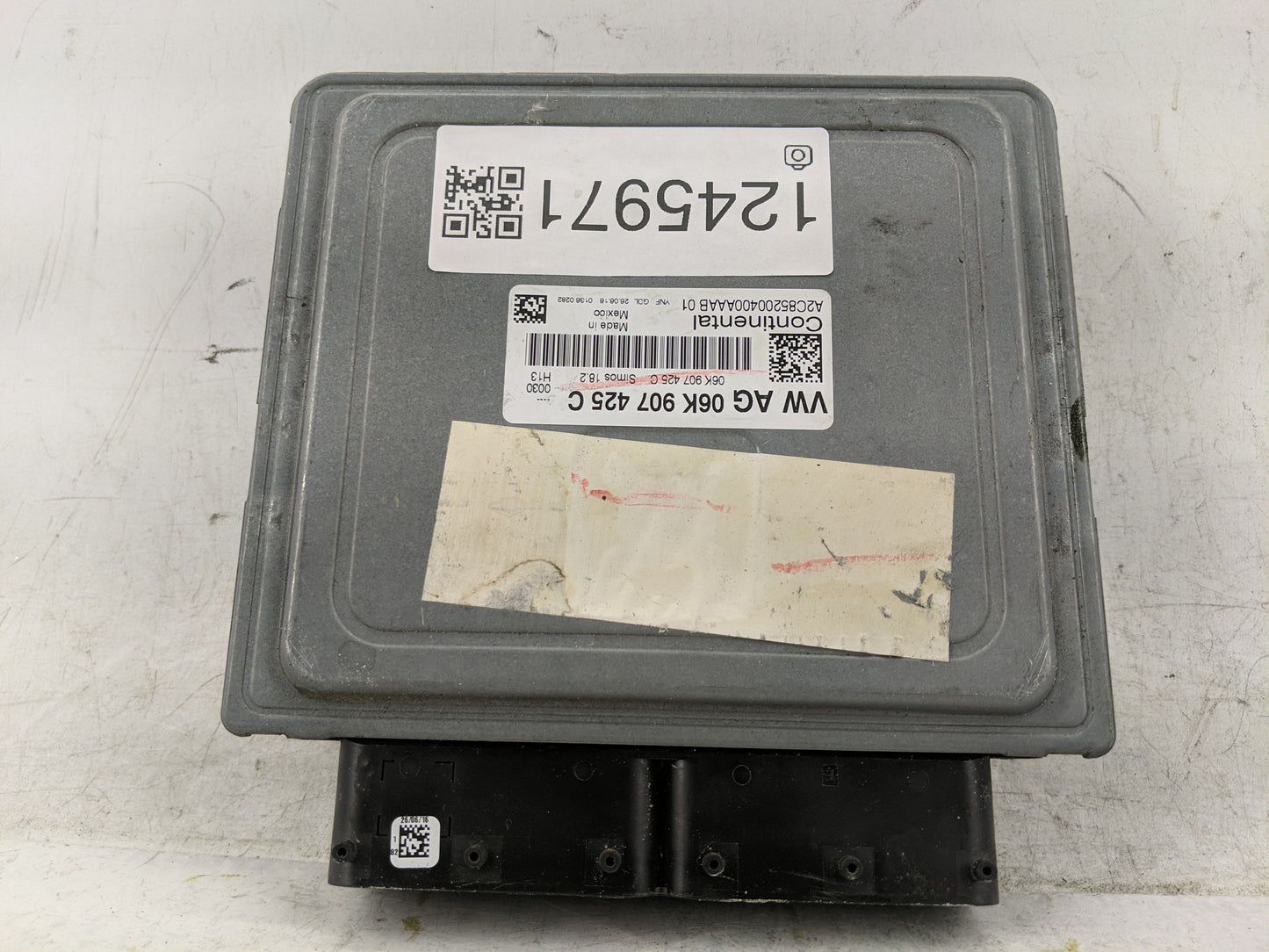 2015 Volkswagen Beetle PCM Engine Control Computer ECU ECM PCU OEM P/N:06K 907 425 C Fits Fits 2016 2017 OEM Used Auto Parts