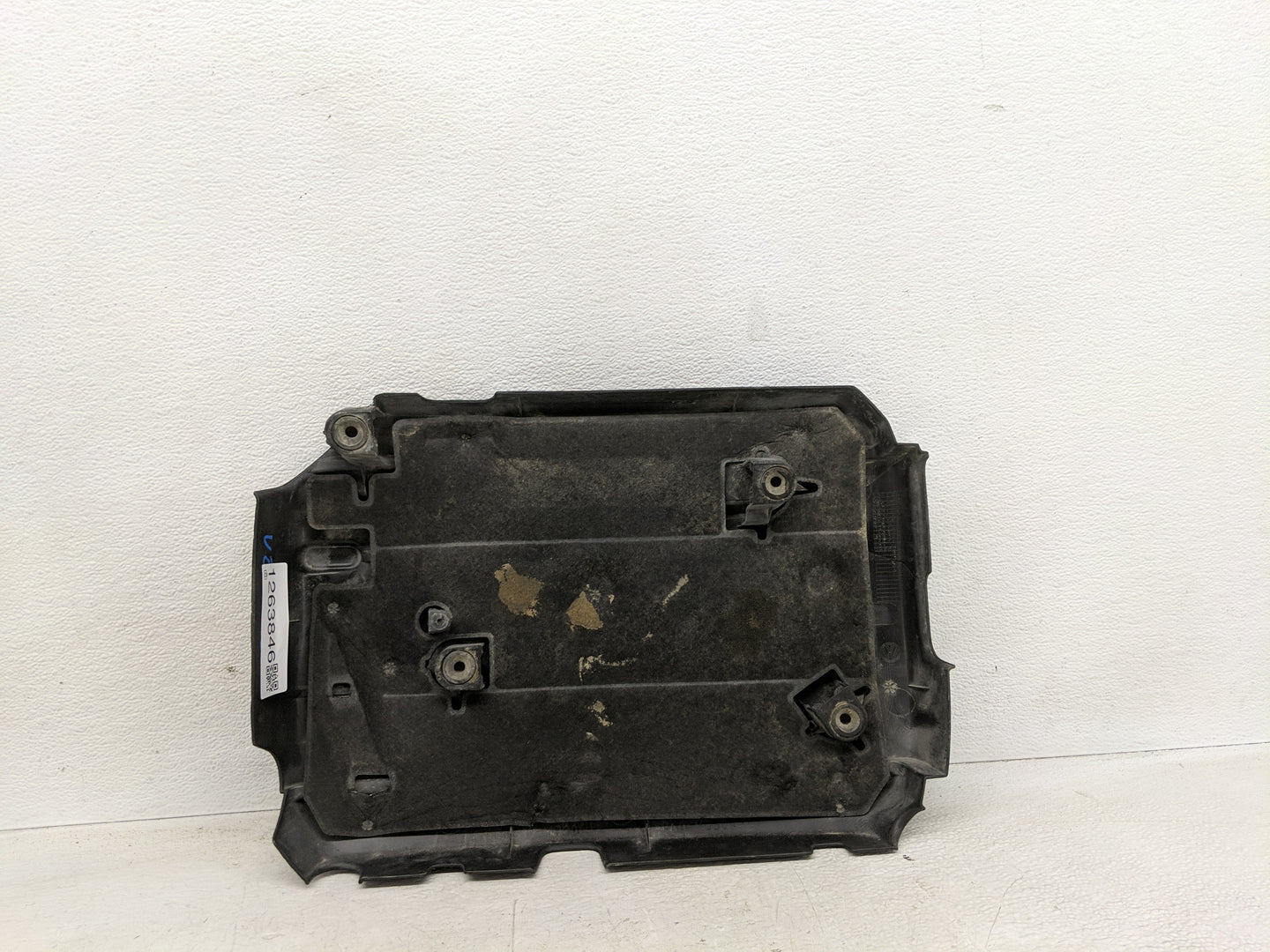 2015 Volkswagen Beetle Engine Cover - Oemusedautoparts1.com