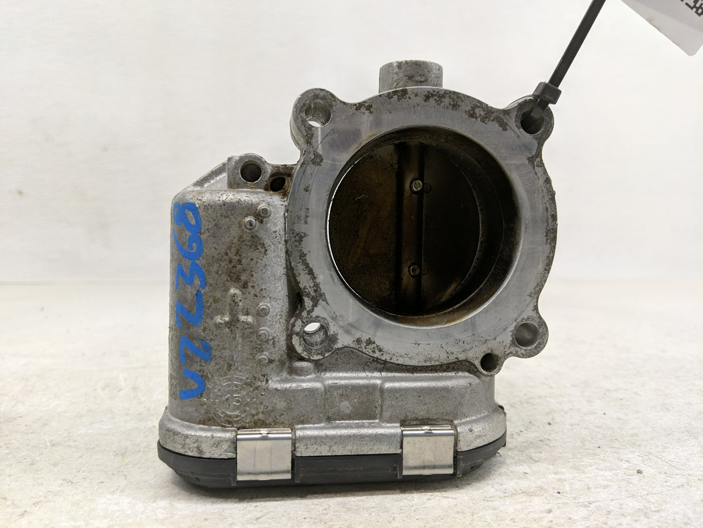 2014-2017 Volkswagen Beetle Throttle Body P/N:0 280 750 590 06K 133 062 E Fits Fits 2014 2015 2016 2017 OEM Used Auto Parts 