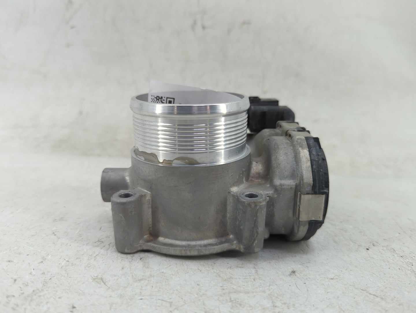 2013-2015 Volkswagen Beetle Throttle Body P/N:06K 133 062 E Fits Fits 2013 2014 2015 OEM Used Auto Parts - Oemusedautoparts1