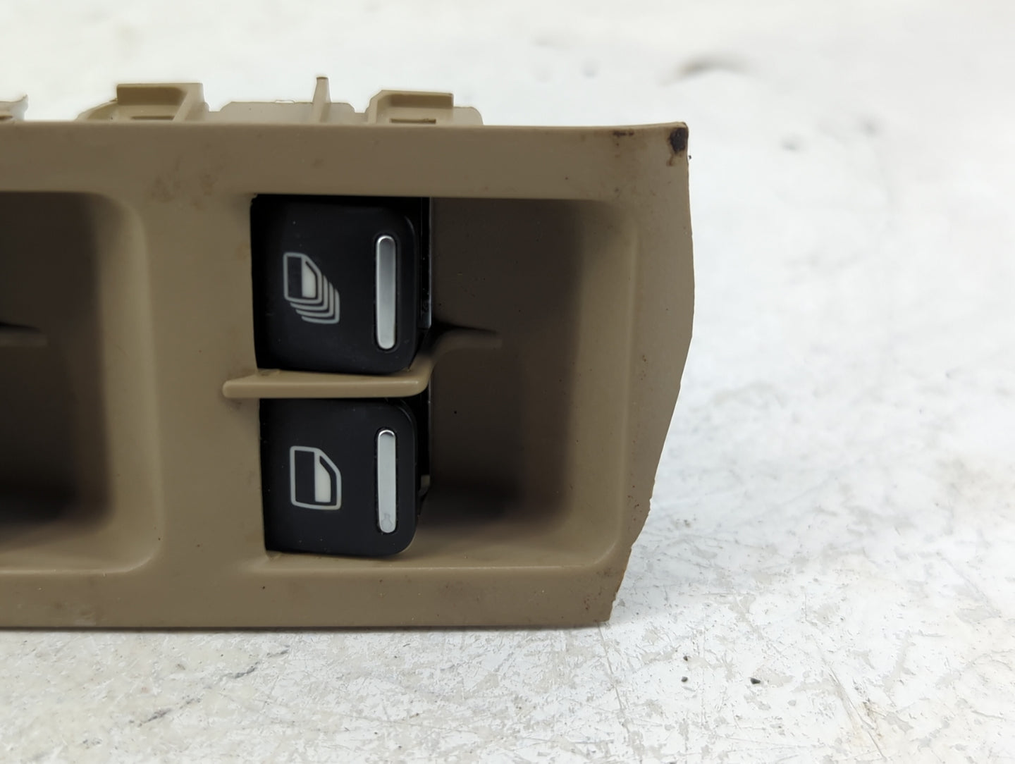 2012-2015 Volkswagen Beetle Master Power Window Switch Replacement Driver Side Left Fits Fits 2012 2013 2014 2015 OEM Used A