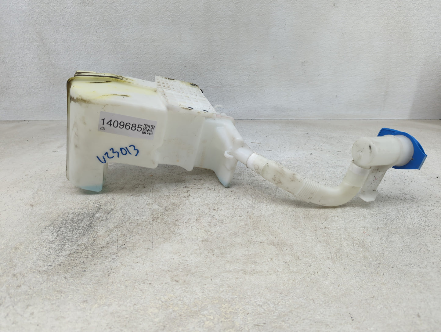 2012-2019 Volkswagen Beetle Windshield Washer Fluid Reservoir Bottle Oem - Oemusedautoparts1.com