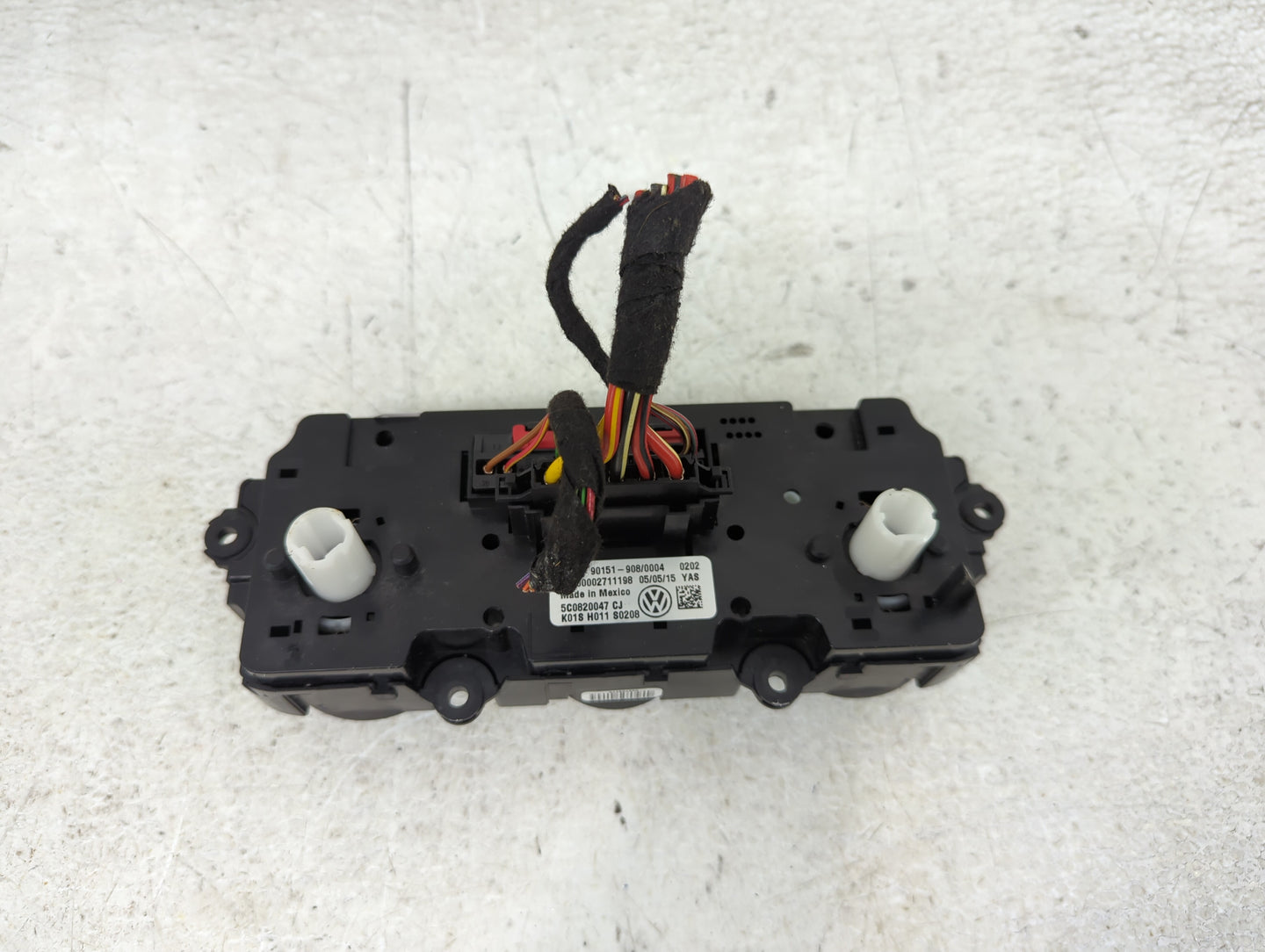 2012-2016 Volkswagen Beetle Climate Control Module Temperature AC/Heater Replacement P/N:90151-0004 90151-908 Fits OEM Used 