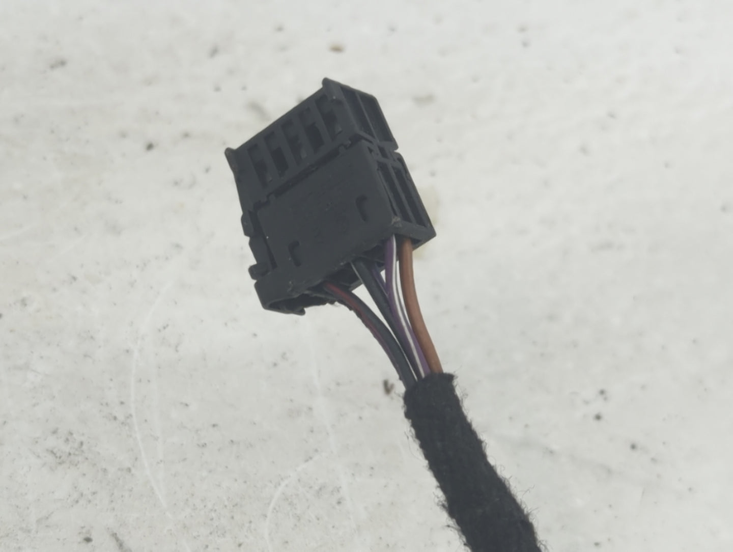 2012-2019 Volkswagen Beetle Passenger Right Side View Power Door Mirror - Oemusedautoparts1.com
