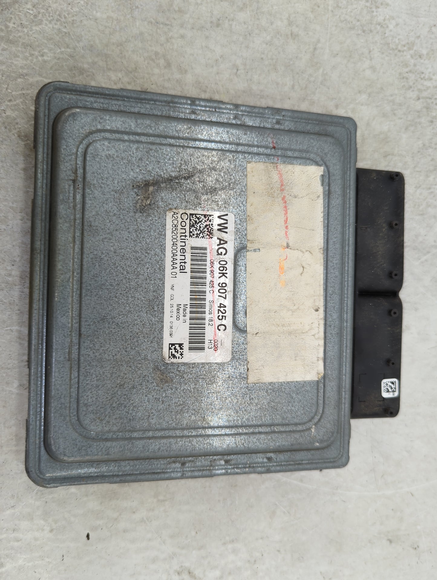 2015 Volkswagen Beetle PCM Engine Control Computer ECU ECM PCU OEM P/N:06K907425C A2C85200400AAAA Fits OEM Used Auto Parts -