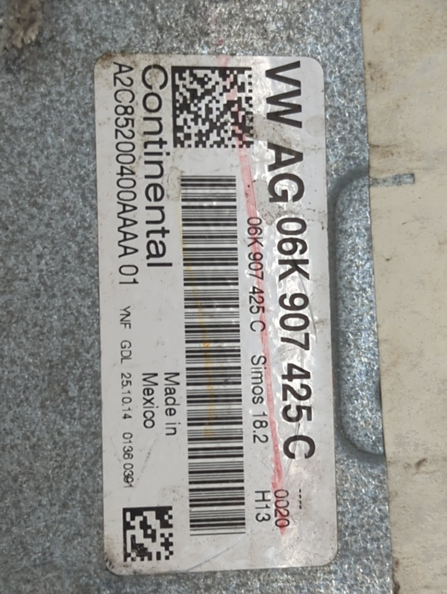 2015 Volkswagen Beetle PCM Engine Control Computer ECU ECM PCU OEM P/N:06K907425C A2C85200400AAAA Fits OEM Used Auto Parts -