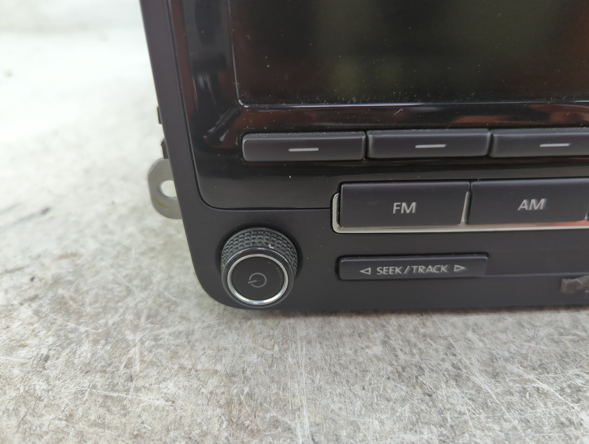 2012-2015 Volkswagen Beetle Radio AM FM Cd Player Receiver Replacement P/N:1K0035164H 28403545 Fits OEM Used Auto Parts - Oe