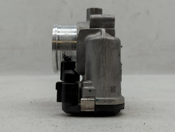 2014-2017 Volkswagen Beetle Throttle Body P/N:06K 133 062 E Fits Fits 2014 2015 2016 2017 OEM Used Auto Parts