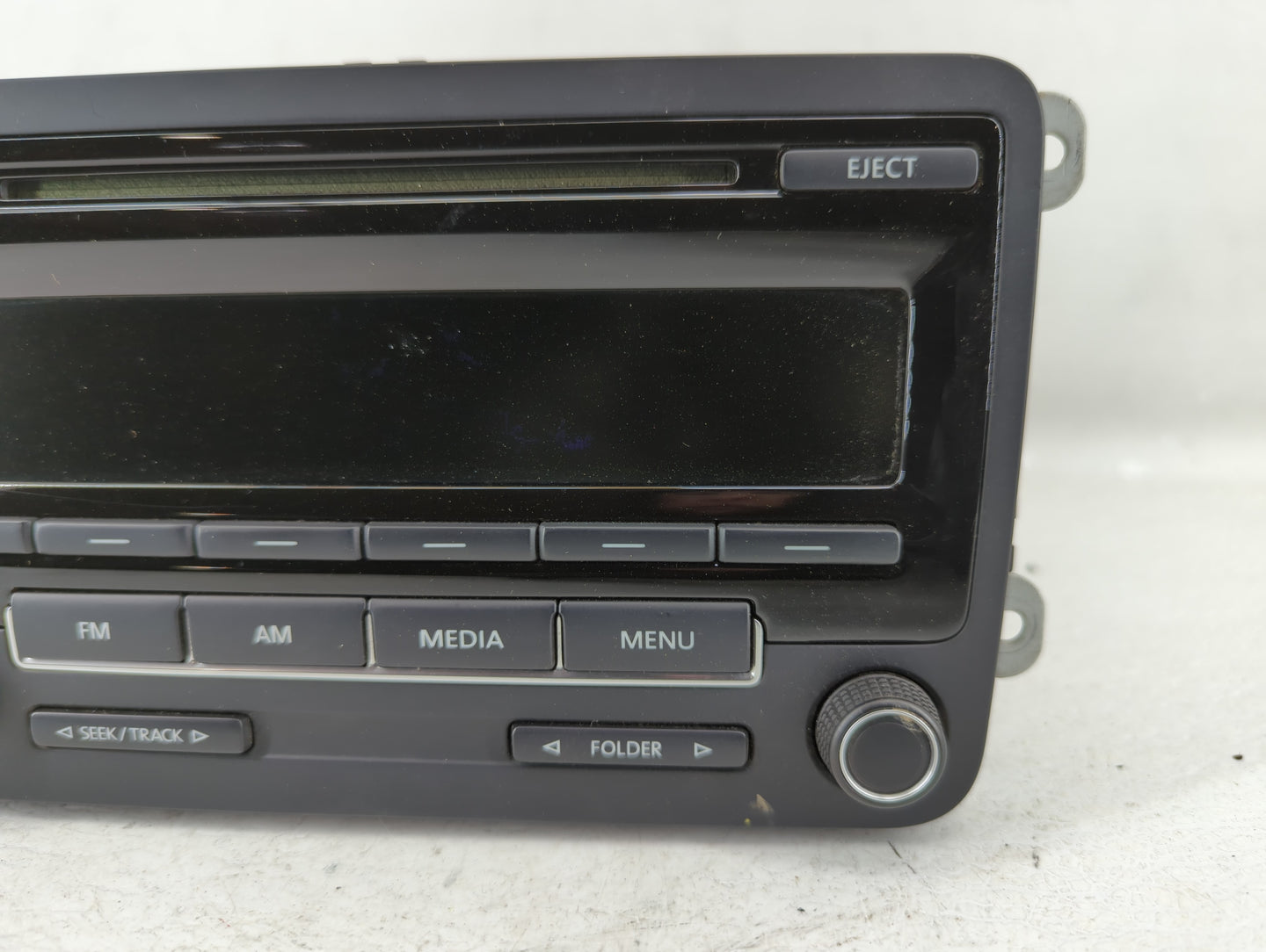 2014-2016 Volkswagen Beetle Am Fm Cd Player Radio Receiver - Oemusedautoparts1.com