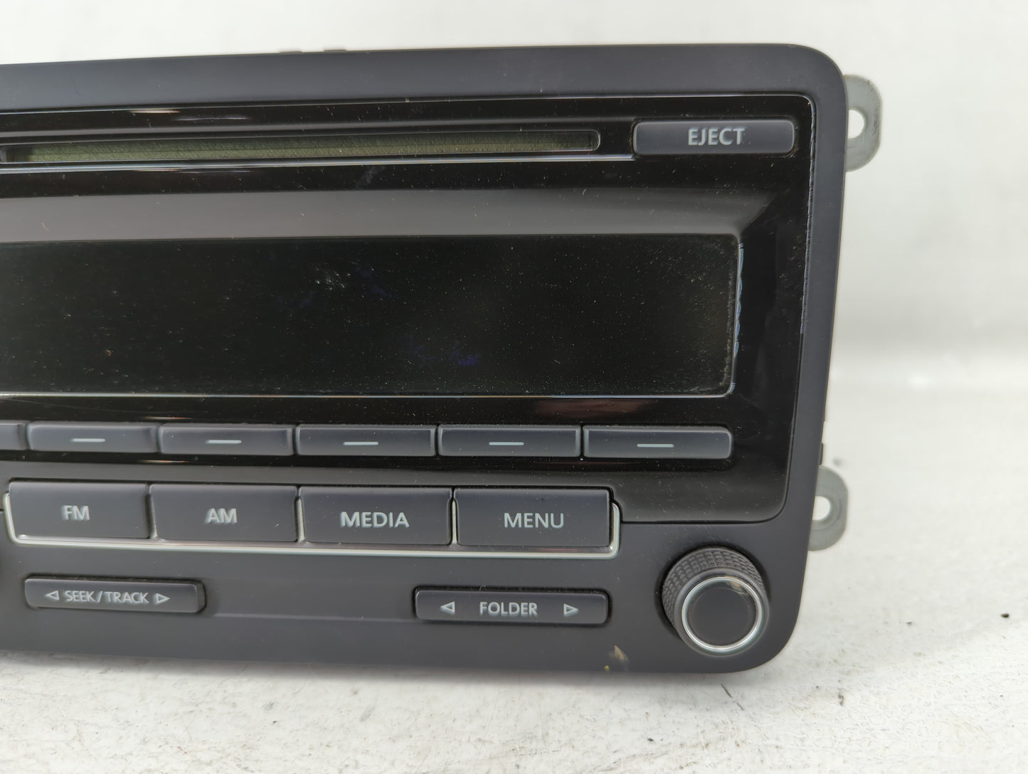 2014-2016 Volkswagen Beetle Am Fm Cd Player Radio Receiver - Oemusedautoparts1.com