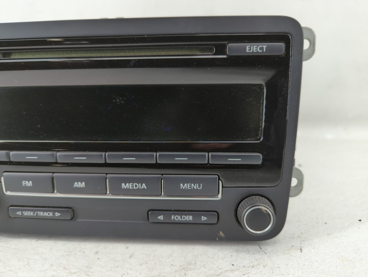 2014-2016 Volkswagen Beetle Am Fm Cd Player Radio Receiver 554496 - Oemusedautoparts1.com
