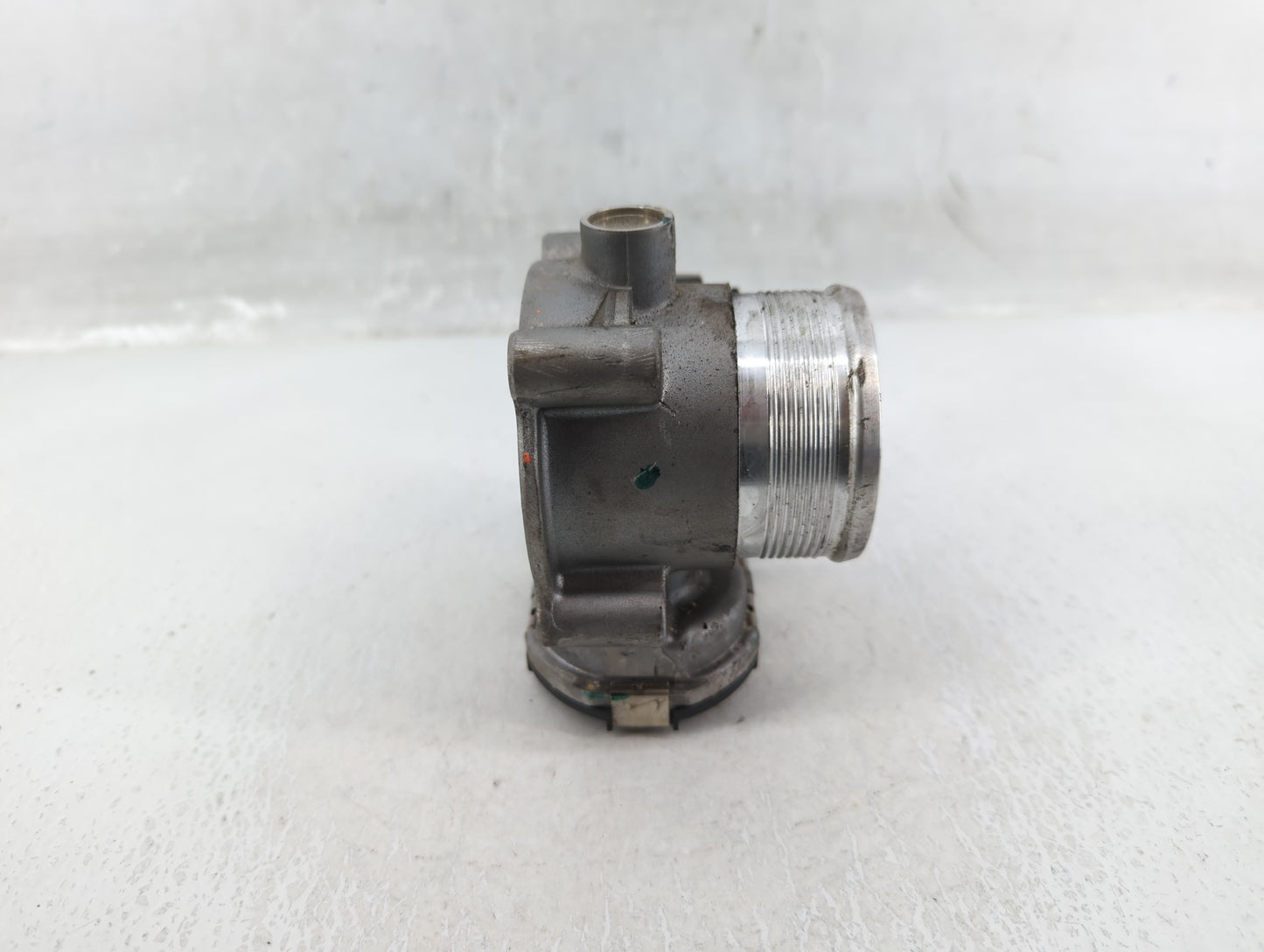 2014-2017 Volkswagen Beetle Throttle Body P/N:06K 133 062 E Fits Fits 2014 2015 2016 2017 OEM Used Auto Parts - Oemusedautop