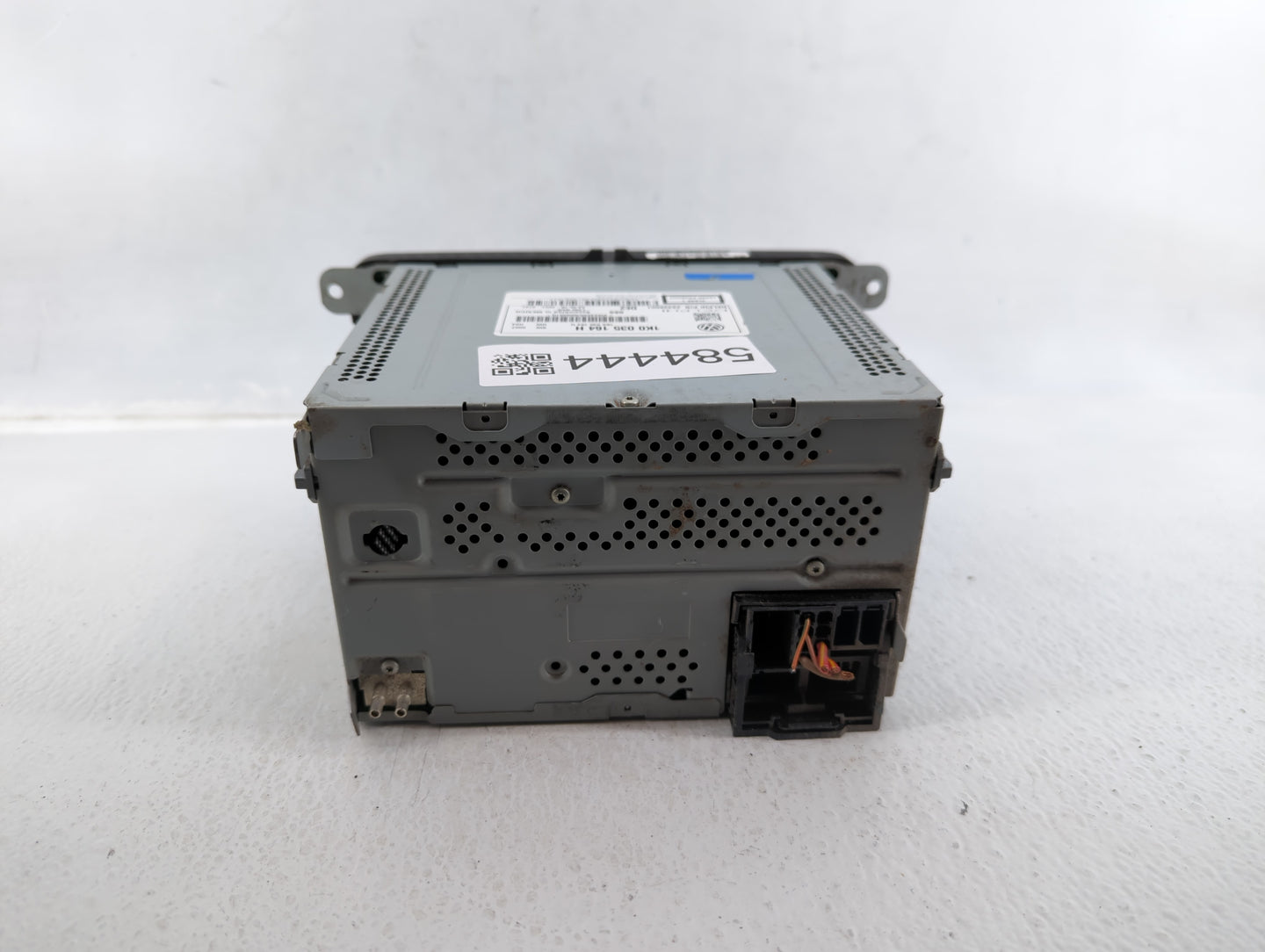 2012-2016 Volkswagen Beetle Radio AM FM Cd Player Receiver Replacement P/N:1KO 035 164 D Fits Fits 2011 2012 2013 2014 2015 