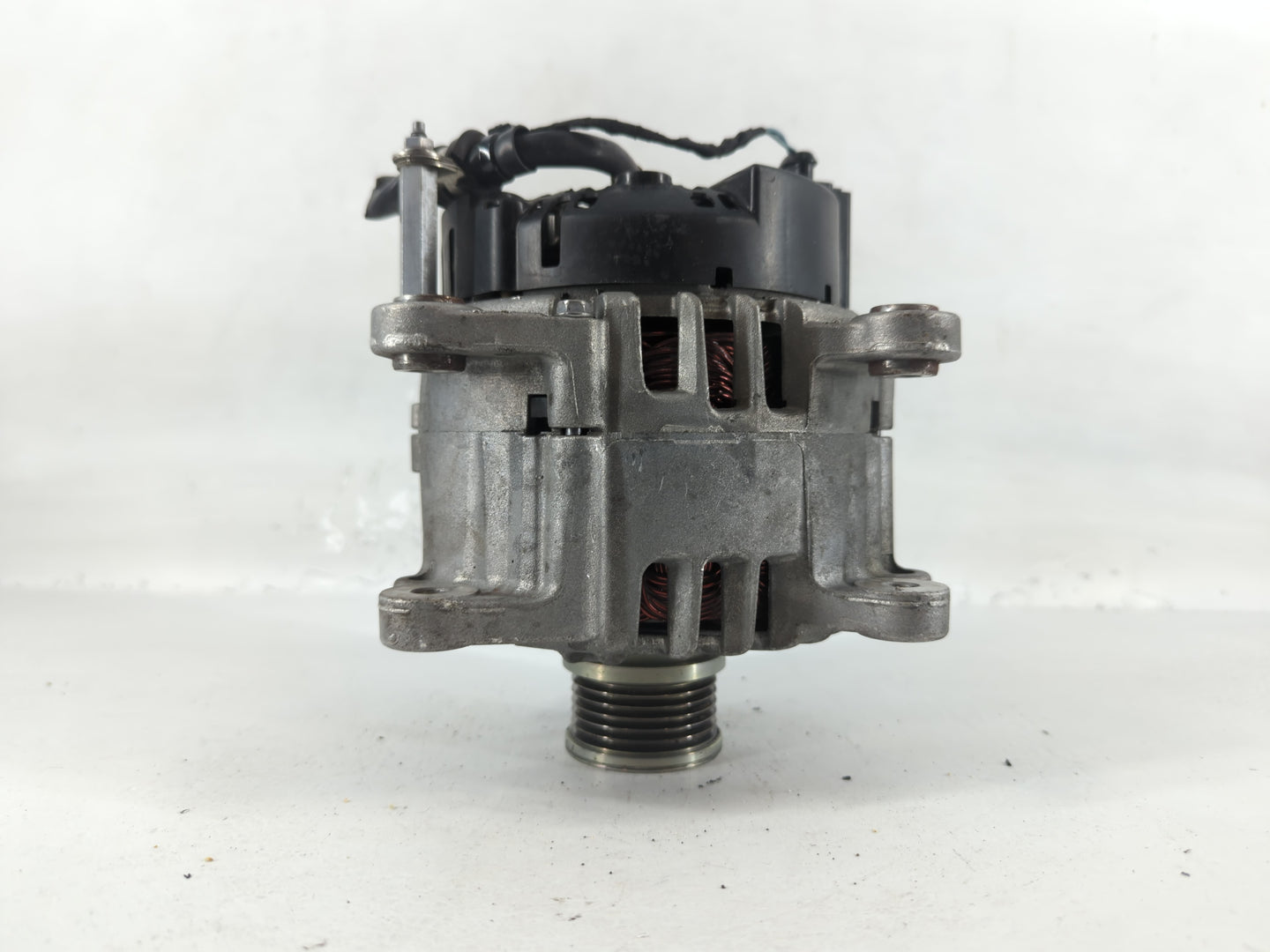 2015 Volkswagen Beetle Alternator Replacement Generator Charging Assembly Engine OEM P/N:04B 903 023 A Fits Fits 2016 OEM Us