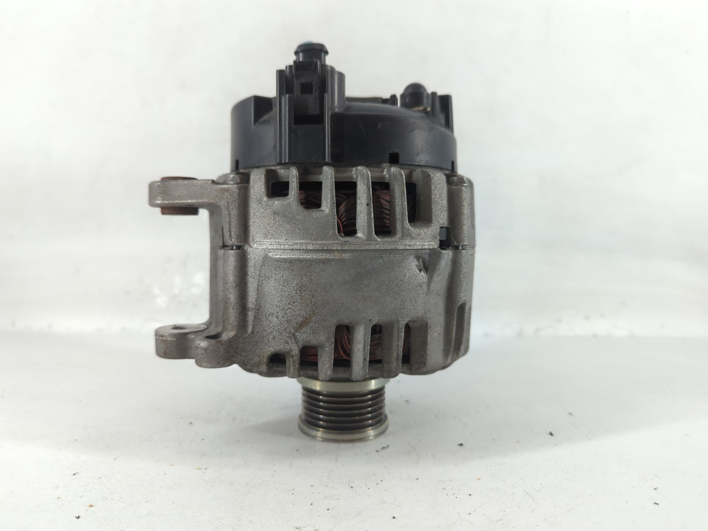 2015 Volkswagen Beetle Alternator Replacement Generator Charging Assembly Engine OEM P/N:04B 903 023 A Fits Fits 2016 OEM Us