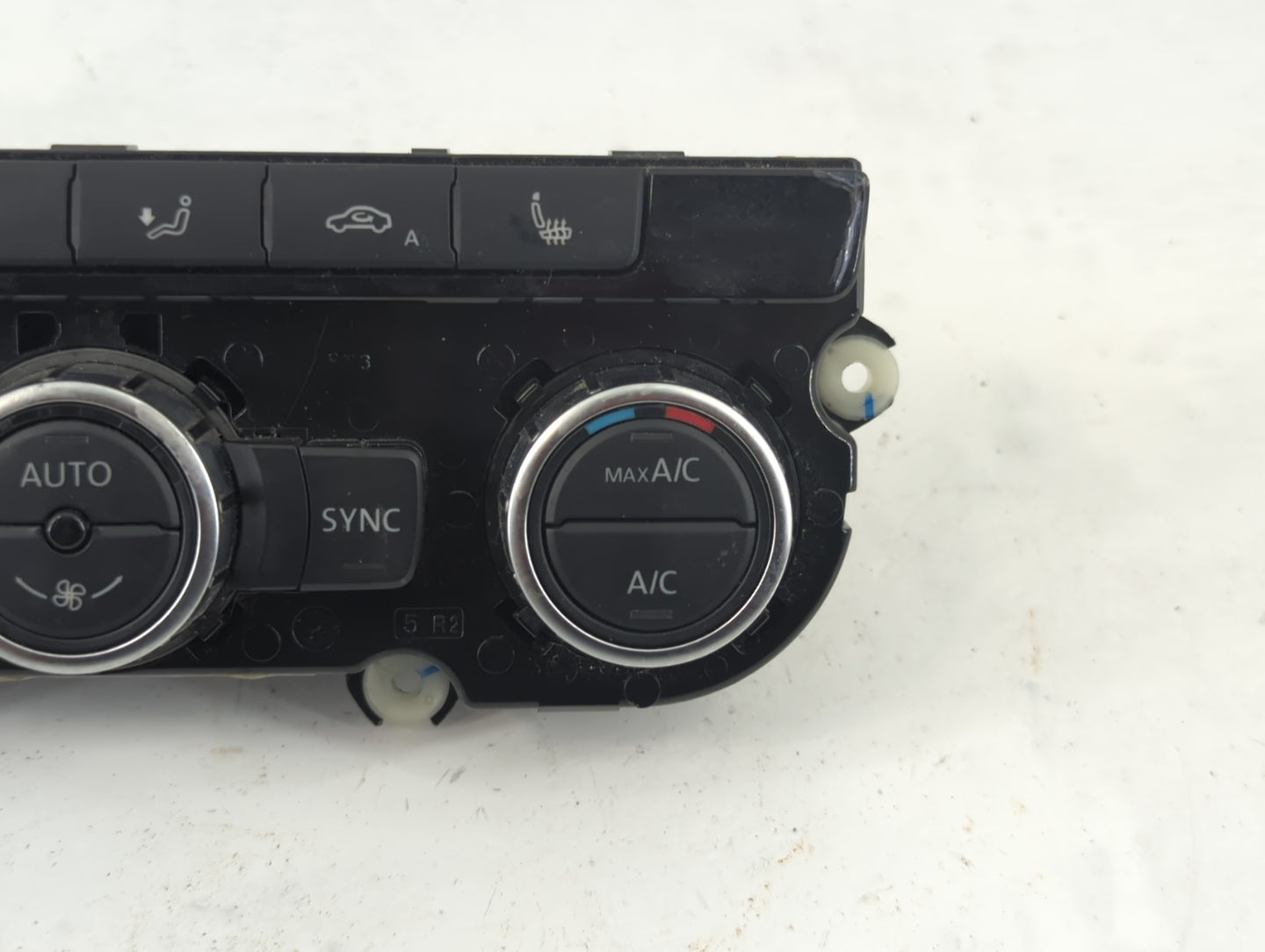 2014-2017 Volkswagen Cc Climate Control Module Temperature AC/Heater Replacement Fits Fits 2014 2015 2016 2017 OEM Used Auto