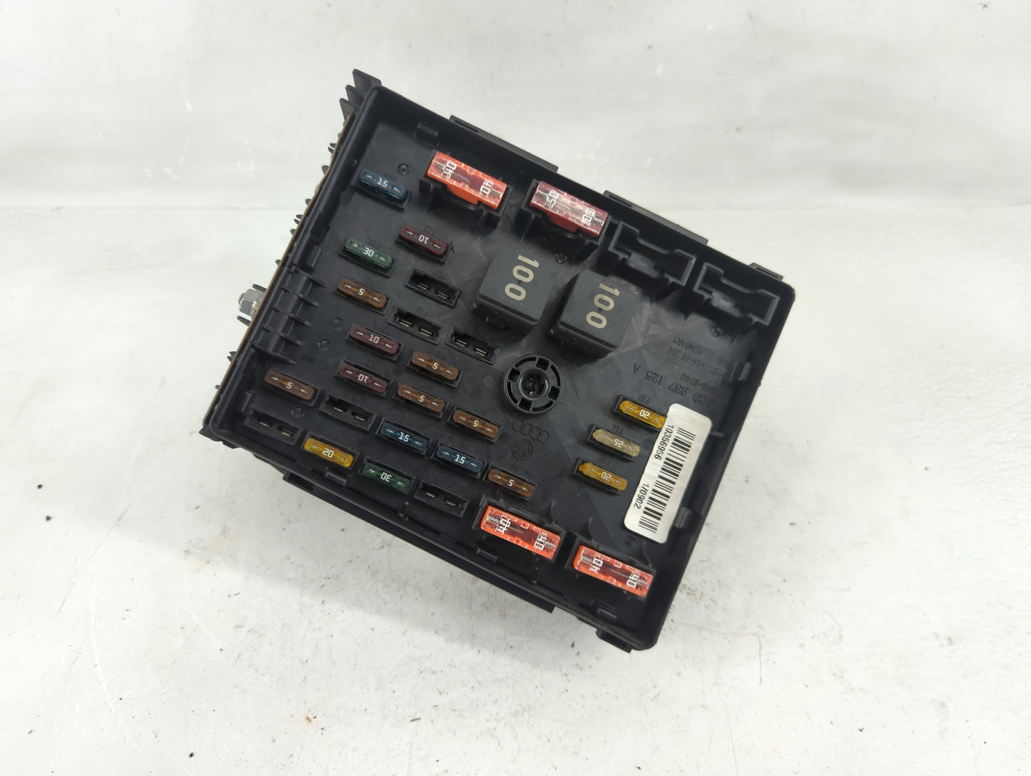 2013-2017 Volkswagen Cc Fusebox Fuse Box Panel Relay Module P/N:0-1718006-1 Fits OEM Used Auto Parts - Oemusedautoparts1.com