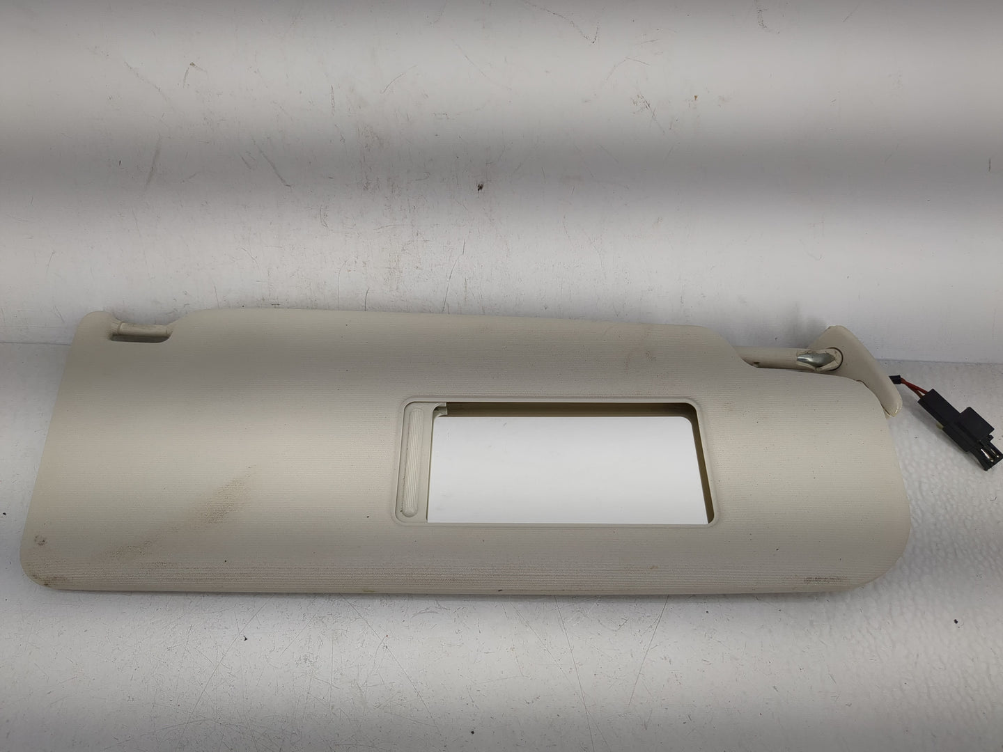 2009-2017 Volkswagen Cc Sun Visor Shade Replacement Passenger Right Mirror Fits Fits 2009 2010 2011 2012 2013 2014 2015 2016