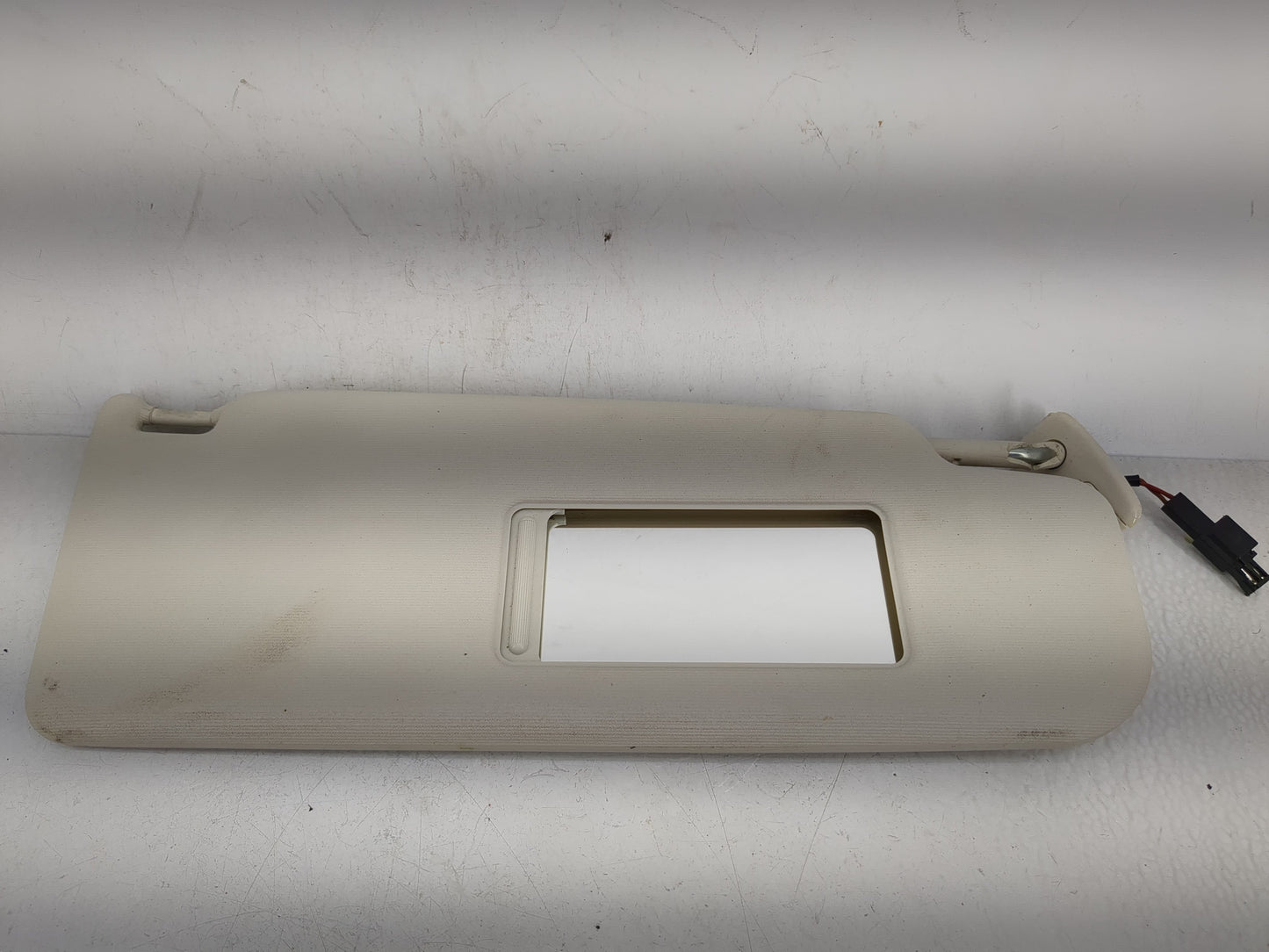 2009-2017 Volkswagen Cc Sun Visor Shade Replacement Passenger Right Mirror Fits Fits 2009 2010 2011 2012 2013 2014 2015 2016
