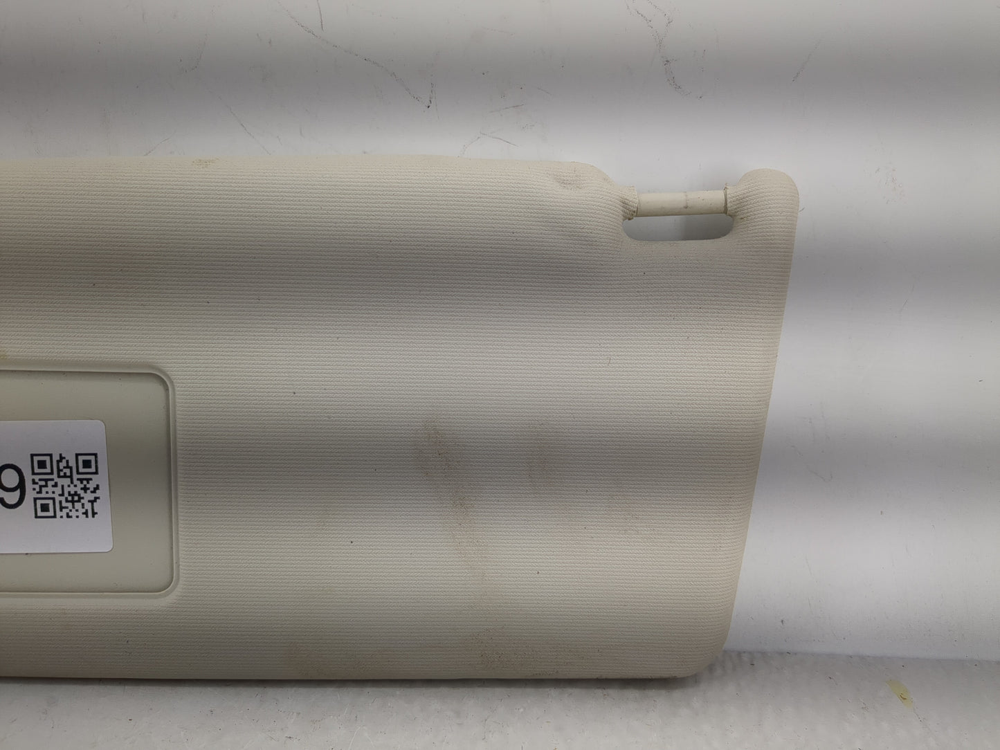 2009-2017 Volkswagen Cc Sun Visor Shade Replacement Driver Left Mirror Fits OEM Used Auto Parts - Oemusedautoparts1.com