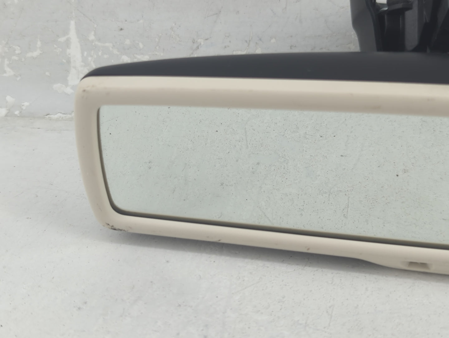 2013-2017 Volkswagen Cc Interior Rear View Mirror Replacement OEM P/N:026141 E11 Fits Fits 2013 2014 2015 2016 2017 OEM Used