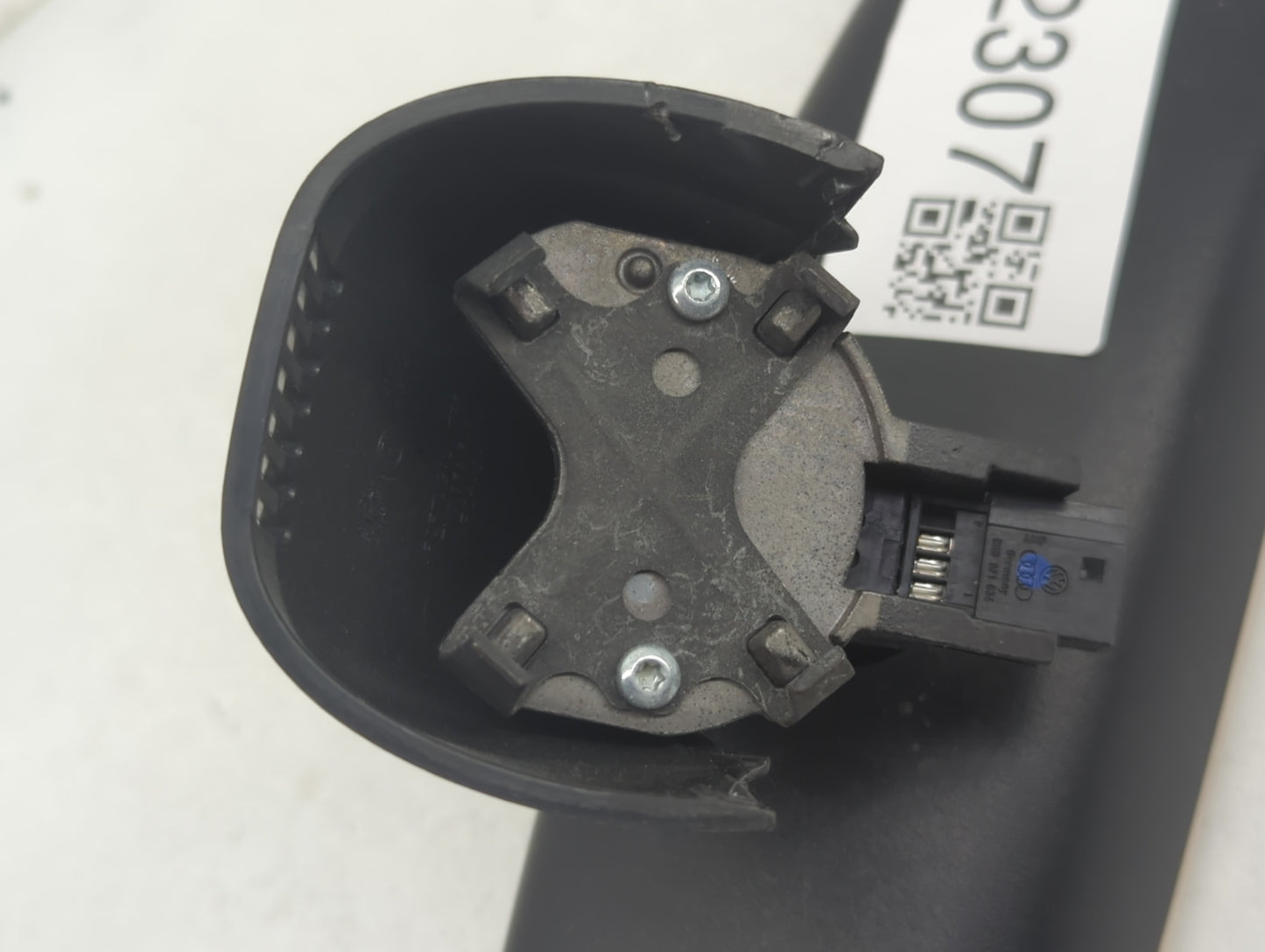 2013-2017 Volkswagen Cc Interior Rear View Mirror Replacement OEM P/N:026141 E11 Fits Fits 2013 2014 2015 2016 2017 OEM Used