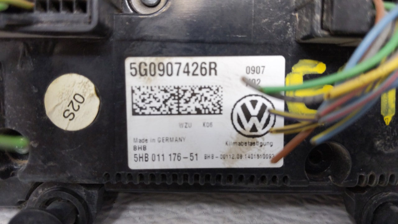 2015 Volkswagen Golf Climate Control Module Temperature AC/Heater Replacement P/N:5G0907426R Fits OEM Used Auto Parts - Oemu