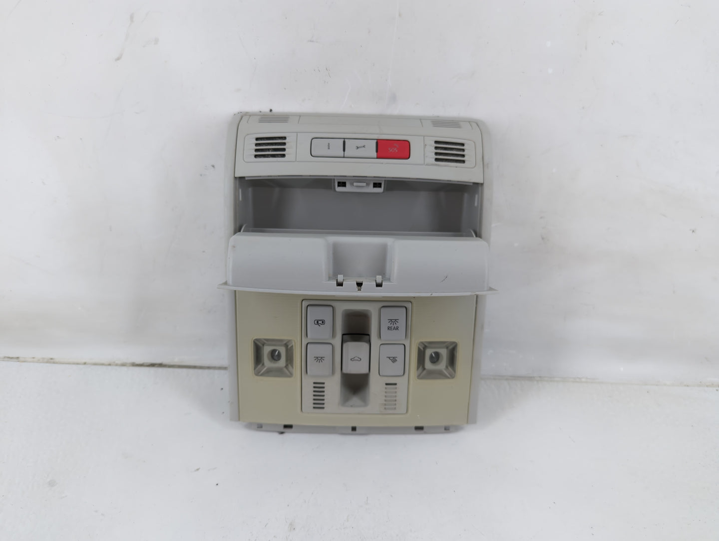 2015 Volkswagen Golf Overhead Roof Console - Oemusedautoparts1.com